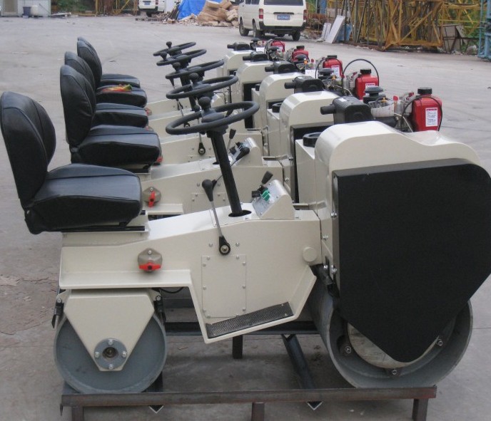 印度客戶來(lái)訪，并訂購(gòu)FYL-850座駕壓路機(jī)