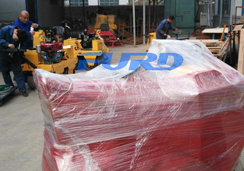 福瑞得機(jī)械座駕壓路機(jī)、手扶壓路機(jī)、灌縫機(jī)及時(shí)包裝發(fā)貨